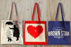 How Can You Build Your Brand Awareness by Using Customized Tote Bags?