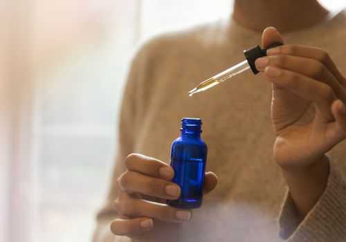 Guide On How To Consume Your Dose Of CBD