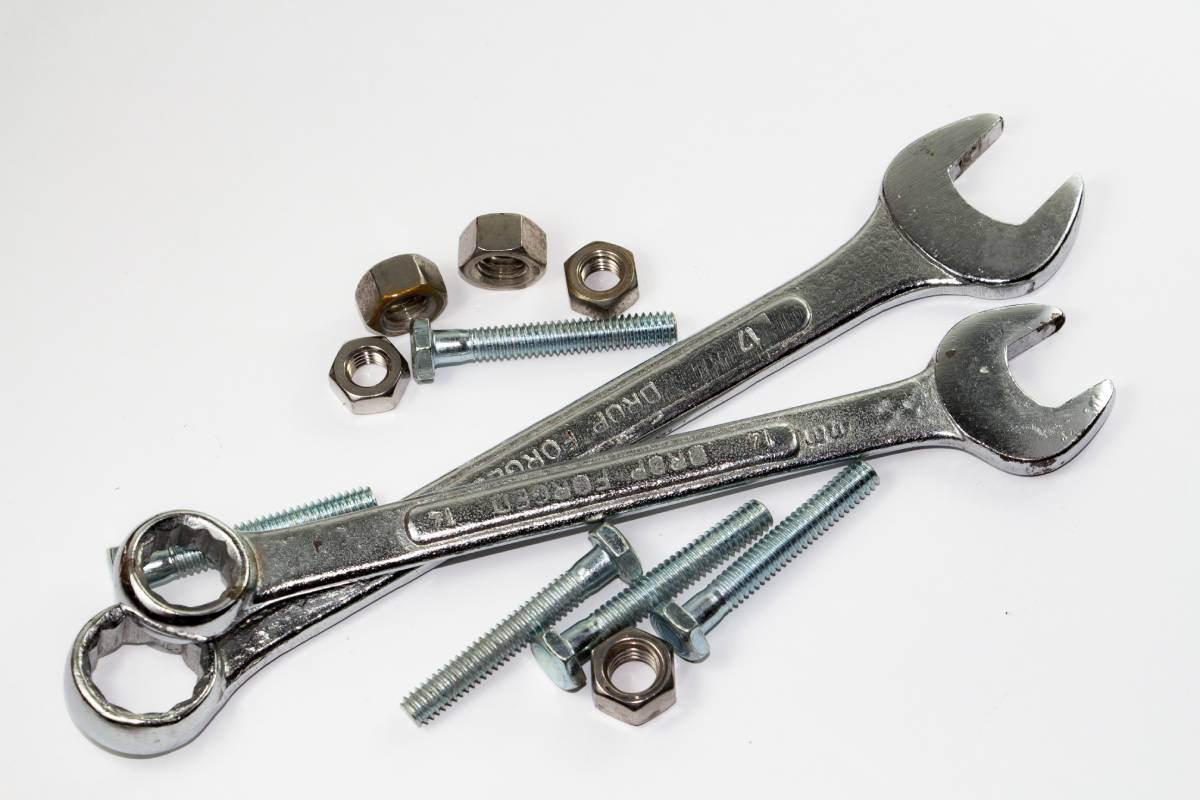 Marine Grade Fasteners and a Few Tips to Maintain Them